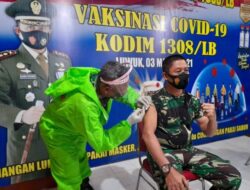 Pelaksanaan Hari Kedua, 381 Personil TNI AD dan PNS Telah Mengikuti Vaksinasi Covid-19 Tahap II di Makodim 1308/LB