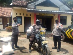 Pembagian Bansos Berupa Beras Dan Masker Dari TNI-POLRI Bekerjasama Dengan Buddha Tzu Chi Kepada Masyarakat