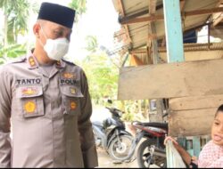 Kapolres Lhokseumawe Kunjungi Bocah Lumpuh Layu, di Gampong Reuling, Sawang, Aceh Utara