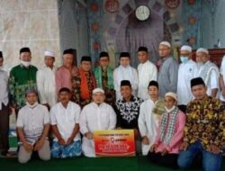 Al Haris,Bupati Merangin Jadi Imam Sholat Jumat Dimesjid,AT’TANWIR.