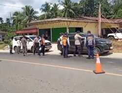 Meski Hujan Pannas, Pos Pam Polres Muaro Jambi, Kec.Mestong Tetap Meenjalankan Aktifitas Penyekatan Arus Mudik.