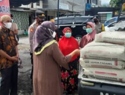 Bhayangkari Cabang Bener Meriah Salurkan Bantuan Kepada Korban Kebakaran Di Simpang Tritit