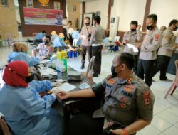 Sambut Hari Bhayangkara Ke-75, Polres Sinjai Gelar Donor Darah.