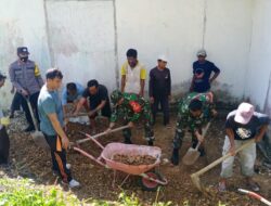 TNI, Polri dan Masyarakat Bergotong Royong di Rumah Ibadah