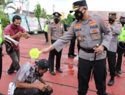 Kapolres Sinjai Pimpin Upacara Korps Raport Kenaikan Pangkat 16 Personel Polres Sinjai.