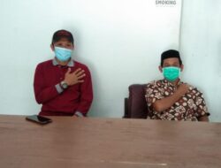 Ratusan Warga Menyambangi Kantor Desa Saotanre, Coba Lihat Ada Apa.