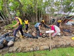 Kapolres Sinjai Terjun Langsung Dalam Aksi Peduli Sampah