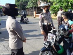 Pasca Apel Pagi Dilanjutkan Operasi Yustisi Sekaligus Bagi Masker Kepada Pengguna Jalan