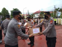 Kapolres Sinjai Berangkatkan 100 Paket Bansos Dalam Rangka Peringatan Hari Kemerdekaan RI Ke-76 Tahun 2021