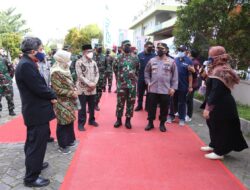 Panglima TNI dan Kapolri Tinjau Vaksinasi Massal UNISA Yogyakarta