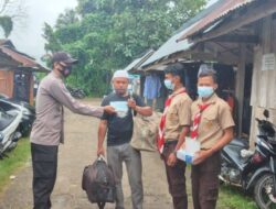 Maksimalkan Sosialisasi Prokes, Bhabinkamtibmas, Pemerintah Kecamatan Dan Pramuka SMA 19 Bone Bagi Masker.