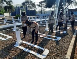 Kegiatan Tabur Bunga Ziarah Makam Pahlawan Dalam Rangka Memperingati Hari Jadi Polwan Republik Indonesia Ke-73 Tahun 2021