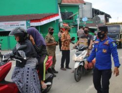 BPBD Simeulue, Bagikan Masker Kepada masyarakat pengguna Jalan di Simeulue,