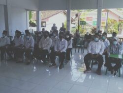 Pelantikan Panitia Sebelas, Pilkades Desa Wana Sari Dilaksanakan Di Aula Desa