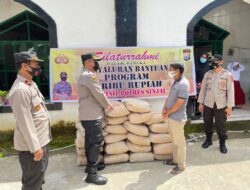 Bravo! Kapolres Sinjai Beri Bantuan Material Pembangunan Masjid