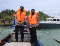 Vaksinasi terapung terapung dilaksanakan Kapolres Simeulue di DesaPulau teupah