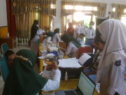 Vaksinasi Goes To School, Seratusan Siswa SMK di Lhokseumawe Ikut Suntik Vaksin