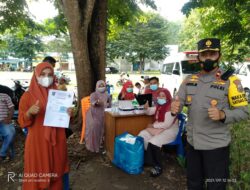 Biddokkes Polda Sumut Gelar Vaksin Dan Swab Antigen Serta PCR Kepada Warga Mandailing Natal Di Kantor Dukcapil Madina