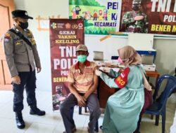 Dokkes Polres Bener Meriah gelar Vaksinasi Keliling door to door.