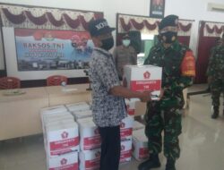 Jelang HUT TNI Ke 76,Bakti Sosial Bagi Paket Sembako ke Warga.