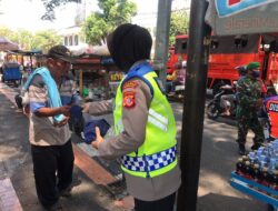 Patroli Polwan, Himbauan Dan Pembagian Masker Dalam Rangka Pemberlakuan Pembatasan Kegiatan Masyarakat (PPKM) Level 2 Covid-19 Kab. Subang