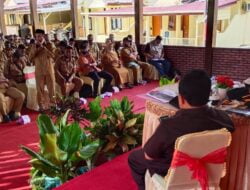 Kapolres berikan Penghargaan kepada 10 Kepala Desa yang berhasil capaian PPKM mikro di Desa,