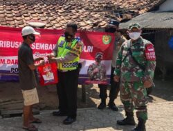 Paket Sembako Tak Hentinya di Bagikan Polres Subang Guna Ringankan Beban Masyarakat di Massa PPKM