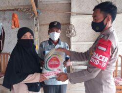 Paket Sembako Tak Hentinya di Bagikan Polres Subang Guna Ringankan Beban Masyarakat di Massa PPKM