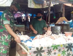 Babinsa Koramil Aceh Utara Cek Ketersedian Sembako di Pasar, Jangan Sampai Terjadi Kelangkaan.