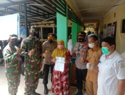 Dandim Bersama Kapolres Lhokseumawe, Tinjau Pelaksanaan Vaksinasi di Puskesmas Kecamatan Simpang Keuramat.