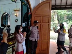 Kapolres Subang Terjun Langsung Cek Pengamanan Di Gereja-Gereja Yang Ada Di Wilayah Kab. Subang Dan sekitarnya Saat Malam Natal