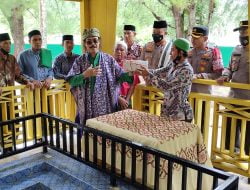 Kyai Gus Nuril Arifin menghadiri peringati Haul Pertama Tgk Khaliullah Tgk Diujung