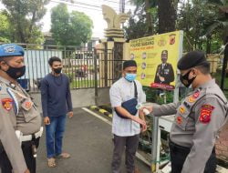 Cegah Penyebaran Covid-19 , Masuk Mako Polres Subang Wajib Scanning QR Barcode Aplikasi Peduli Lindungi