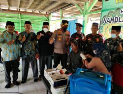 Peringati Hari Lahir Nahdatul Ulama Ke 96 tahun, Polres Simeulue menggelar Vaksinasi Massal,