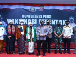 Apresiasi Ulama Di Banten Ikuti Vaksinasi, Kapolri: Kabar Baik dan Motivasi Bagi Masyarakat