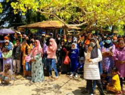 Warga Buru Padati Gelar Pentas Seni Dan Budaya Yang Digelar oleh MDR