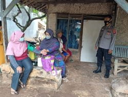 Pendampingan Penyuntikan Gebyar Vaksinasi Door To Door Di Desa Sidamulya Kec. Cipunagara Kab. Subang (Wilayah Hukum Polsek Pagaden