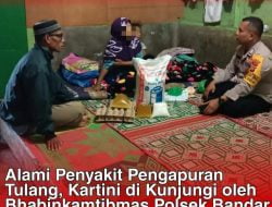 Bhabinkamtibmas Polsek Bandar Salurkan Bantuan Kepada Warga Sakit Pengapuran Tulang