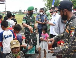 Rohimin Tak Menyangka Jualannya Habis Diborong Danrem 081/DSJ Kolonel Waris