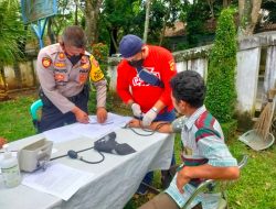 Personel Polres Subang terjun dalam giat Vaksinasi di GPdI Eben-Haezer