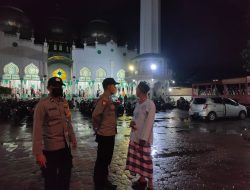 Pengamanan Shalat Isya dan Tarawih, Personel Polsek Muara Satu Himbau Jamaah Patuhi Prokes