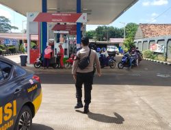 Pasca Kenaikan Harga BBM, Petugas Polsek Purwadadi Lakukan Monitoring di SPBU di Wilayah Hukumnya