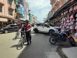 Patroli Bersepeda, Polisi di Kota Lhokseumawe Sampaikan Pesan Kamtibmas dan Prokes