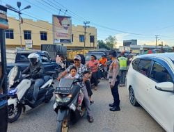 Jelang Berbuka Puasa, Personel Polres Lhokseumawe Urai Kemacetan di sejumlah Persimpangan