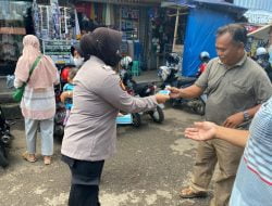 Polwan Polres Subang Gencar Lakukan Himbauan Prokes & Bagikan Masker Gratis Kepada Masyaraka