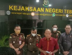 Adik ipar mantan gubernur jambi di tetapkan sebagai tersangka oleh kejari teboo,adaa apa