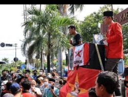 Tolak perpanjang Masa Jabatan Presiden Mahasiswa, Unjuk Rasa di Gedung DPRD Tuban