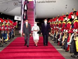 Presiden Jokowi dan Ibu Iriana Tiba di Seoul