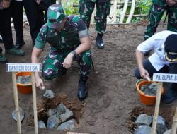 Danrem 061/Sk Laksanakan Peletakan Batu pertama pembangunan Jembatan Rawayan TA 2022,