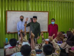 Bima Arya Tegaskan Pendidikan dan Kesehatan Hak Seluruh Warga Negara